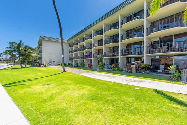 Building Photo - 4471 Lower Honoapiilani Rd