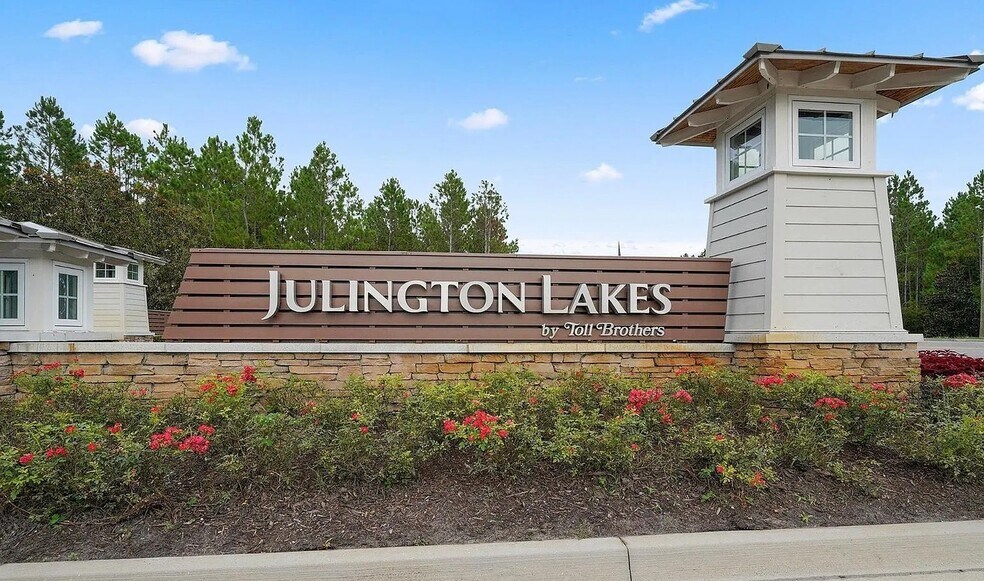 Building Photo - 326 Pine Haven Dr