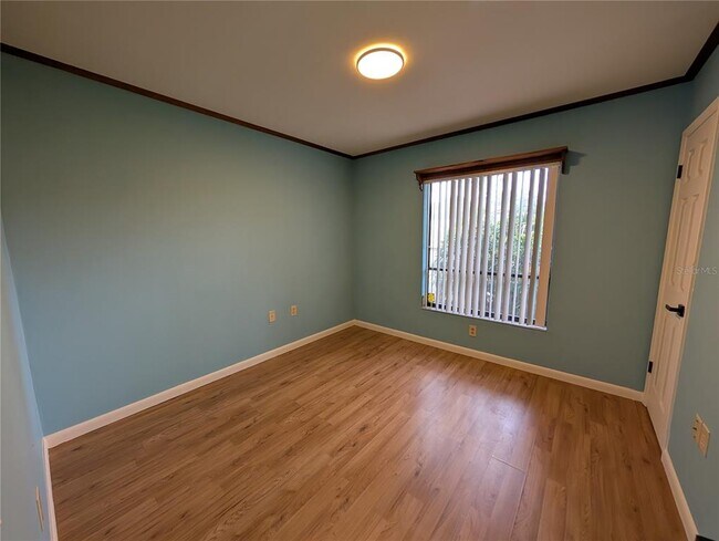 Building Photo - 1117 Lakemont Dr