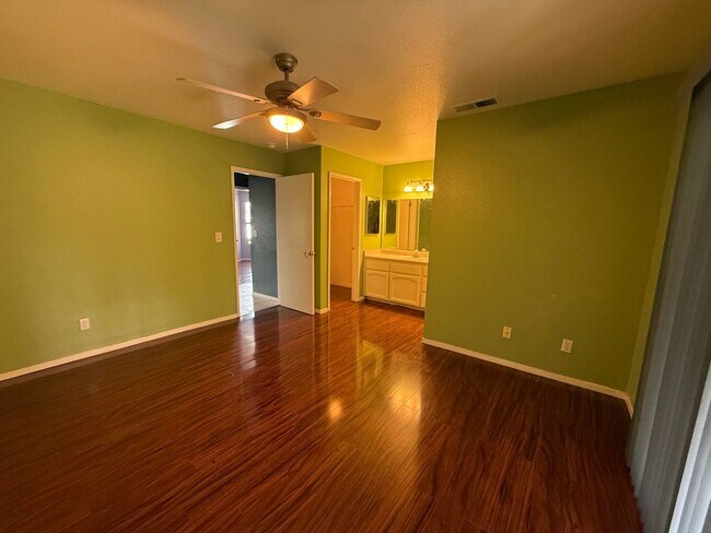 Building Photo - 248 Exie Ln