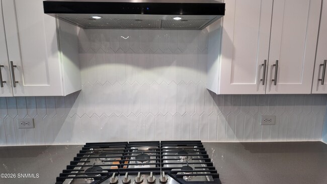 Building Photo - 150 Pinos Altos Trl