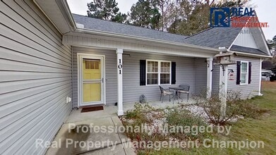 Building Photo - 3 BD/2 BA Home w/Split Bedrooms, Bonus Room, Fenced Yard & Attached Garage