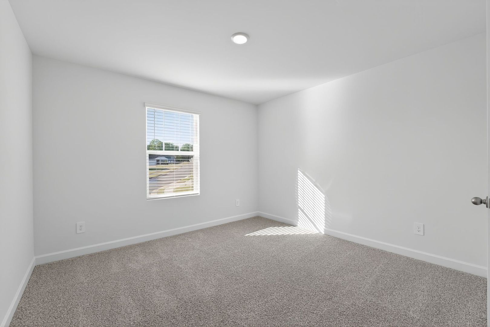 Building Photo - 2143 Rolling Hls Ct