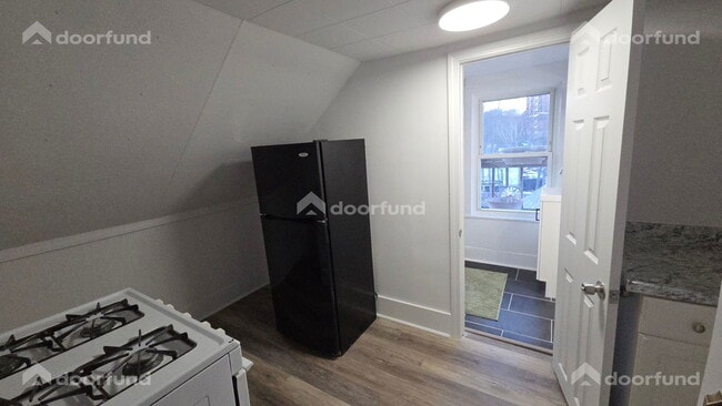 Building Photo - 50 Summer St