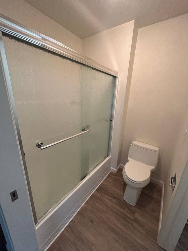 Building Photo - Kingsbury Greens HOA 2 bedroom 1 1/2 bath in Alta Sierra
