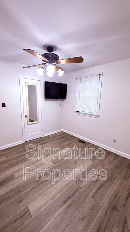 Building Photo - 401 Craven St