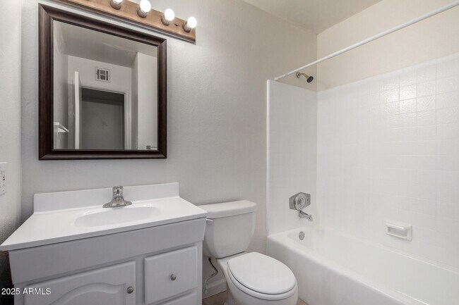 Building Photo - 2217 N 74th St