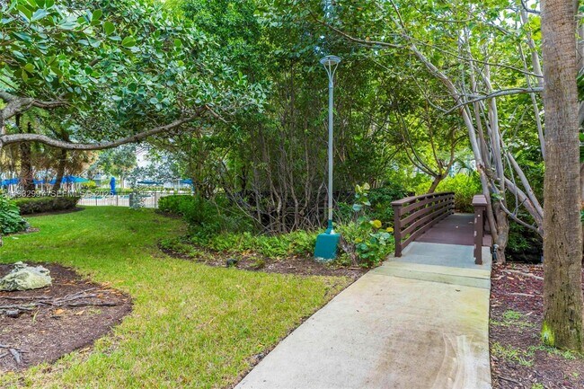 Building Photo - 2801 NE 183rd St