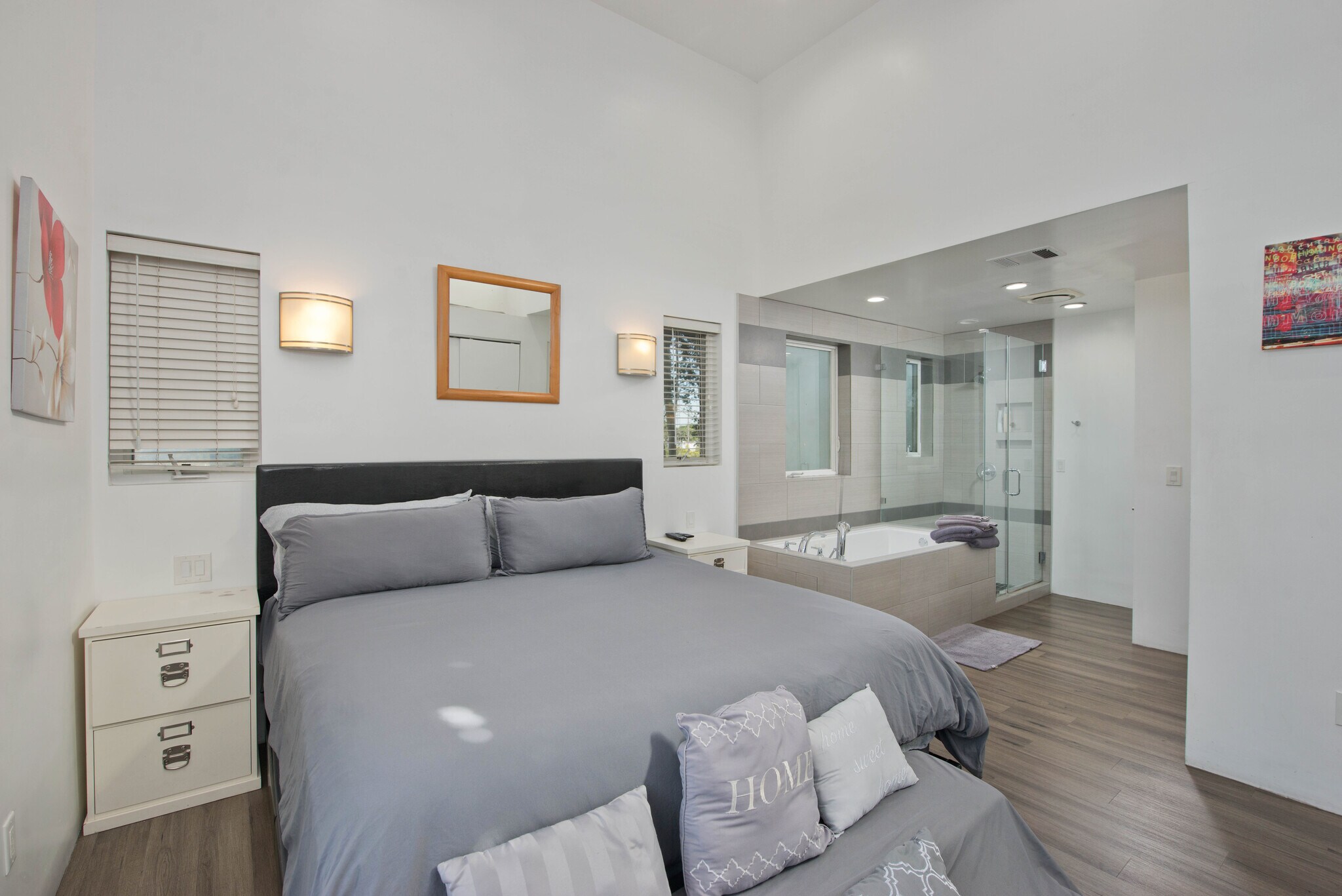 Master Bedroom - 809 Warren Ave