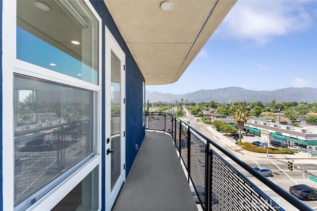 Building Photo - 4064 Live Oak Ave