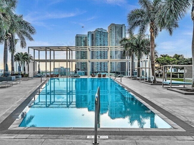 Building Photo - 3301 NE 1st Ave