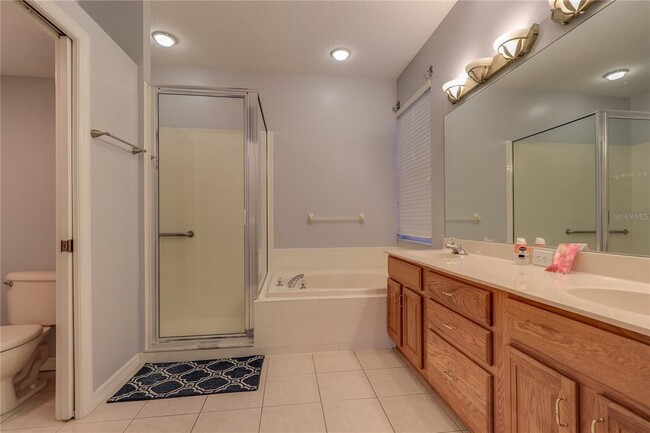 Building Photo - 10215 Evergreen Hill Dr