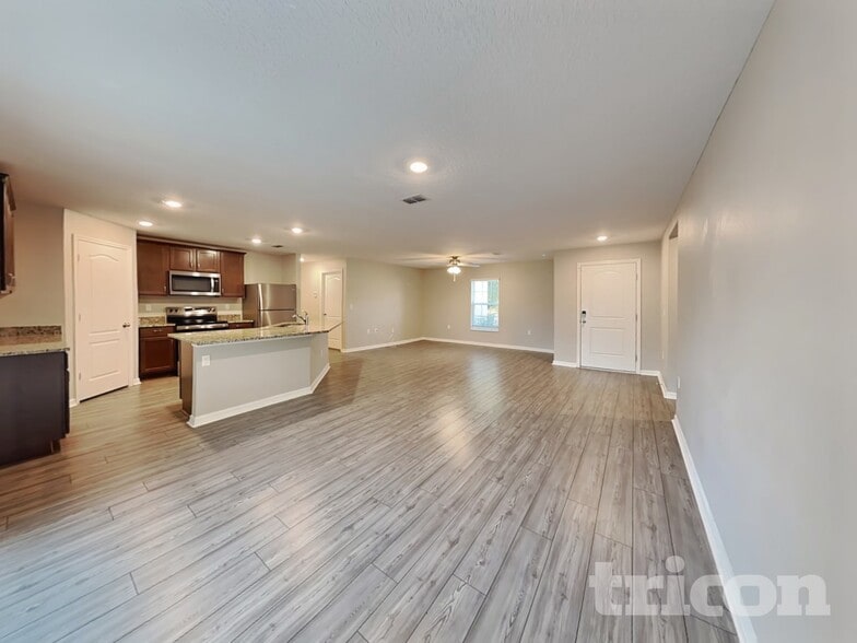 Building Photo - 44 Pritchard Dr