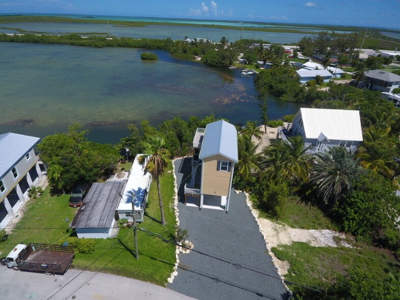 Primary Photo - 2 Beach Dr