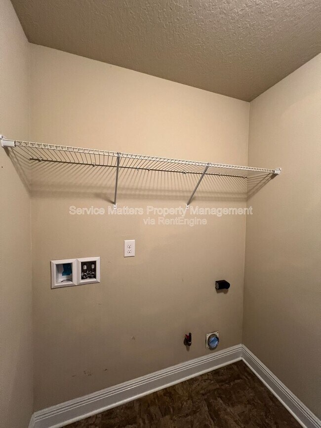 Building Photo - 4736 Frances St