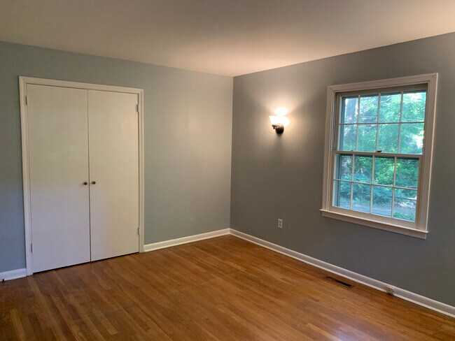 Large closets in each bedroom - 5 Cliffholme Rd