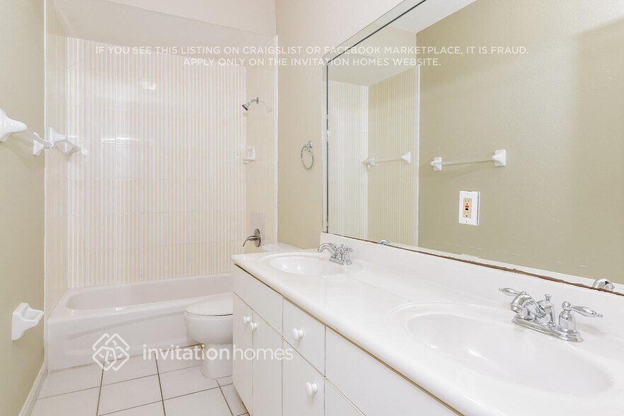 Building Photo - 16425 SW 84th St