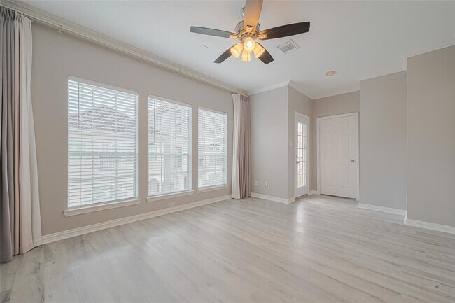 Building Photo - 7130 Harmony Cove