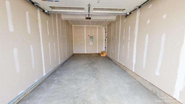Building Photo - 2731 Bristol Rdg Dr