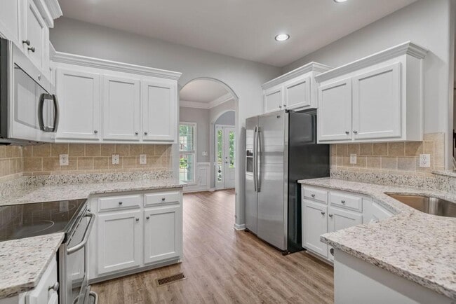 Building Photo - 3687 Vine Spgs