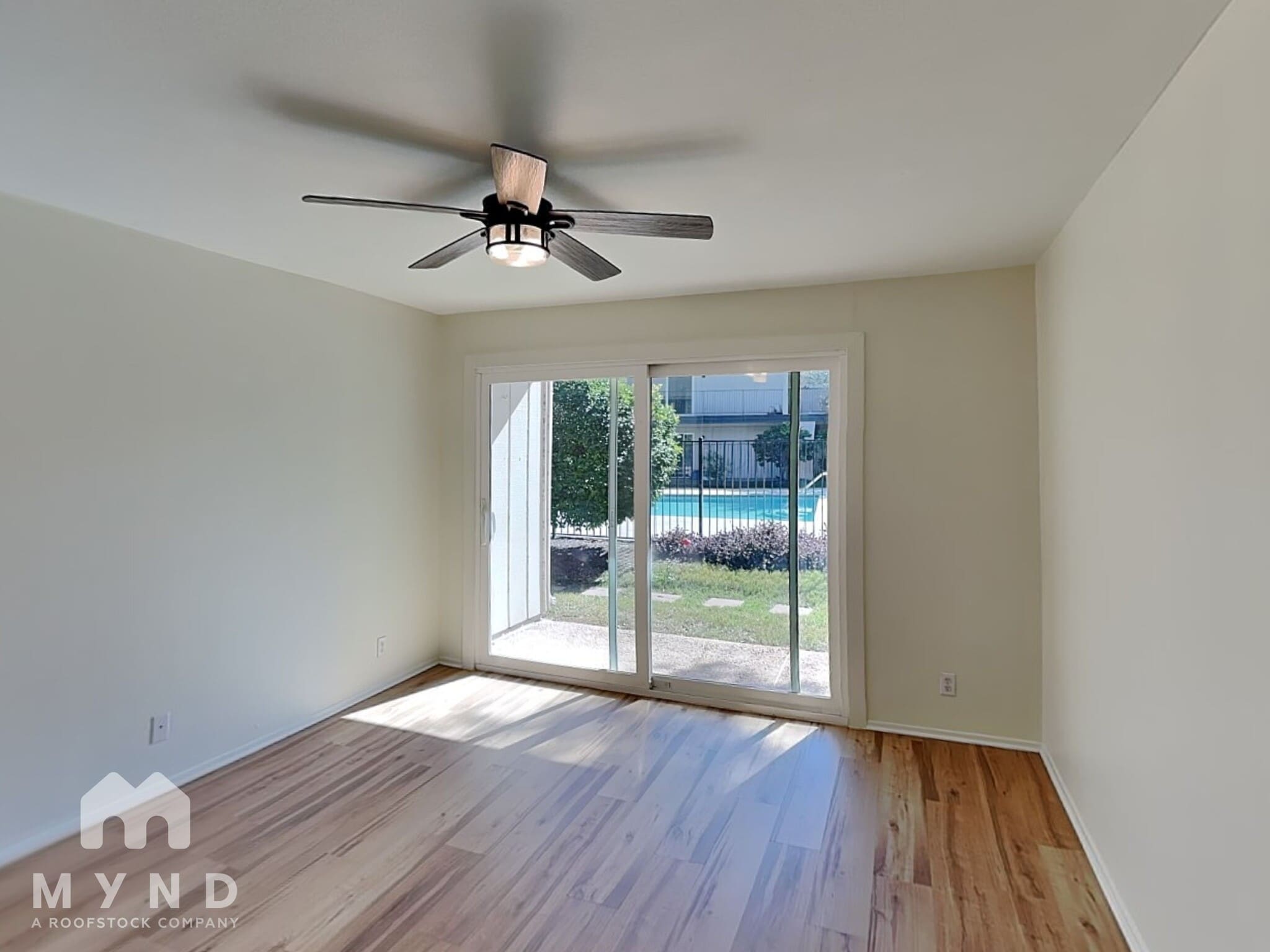 Building Photo - 500 E Riverside Dr