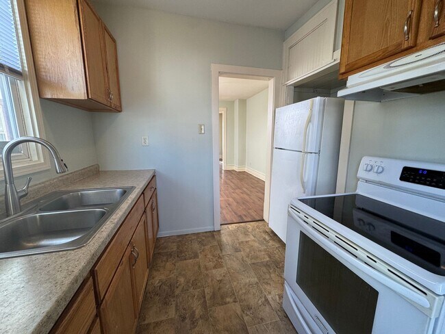 Building Photo - 787-789 Aurora Ave