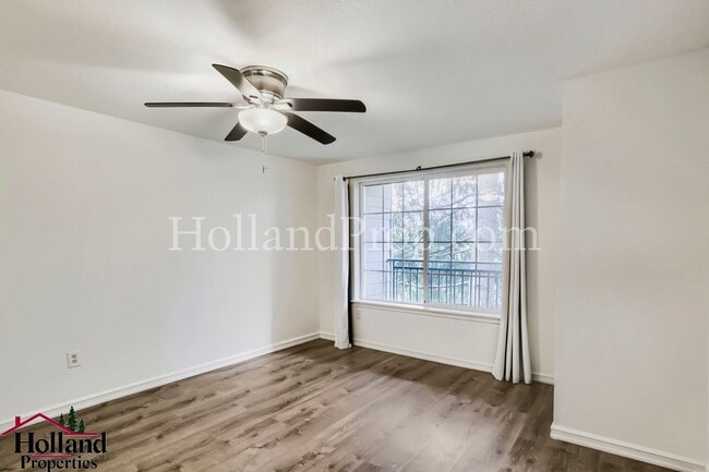 Building Photo - Beautiful 2-Bedroom Condo with a Garage!