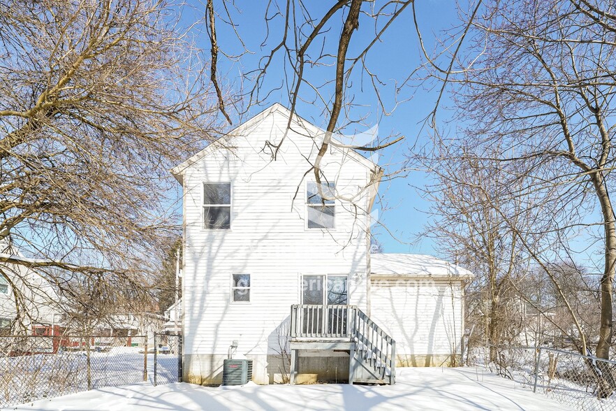 Building Photo - 718 Euclid Ave