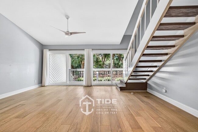 Building Photo - Quiet Coastal Living