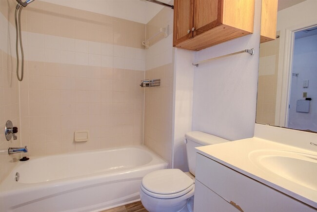 Building Photo - 15205 Harbour Vista Cir