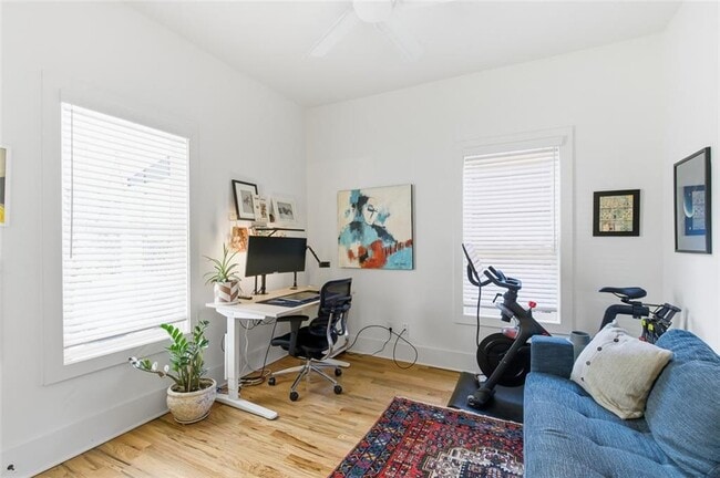 Building Photo - 1030 Kirkwood Ave SE