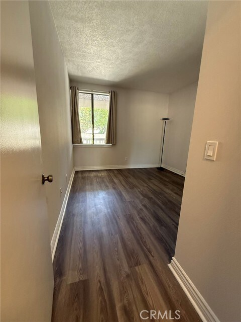 Building Photo - 5555 Canyon Crest Dr
