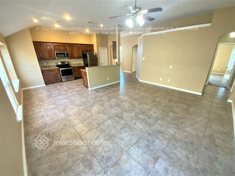 Building Photo - 9324 Jason Ct
