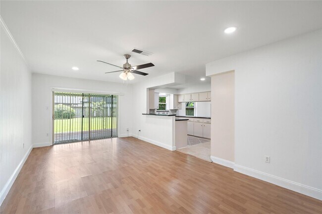 Building Photo - 6007 Claridge Dr