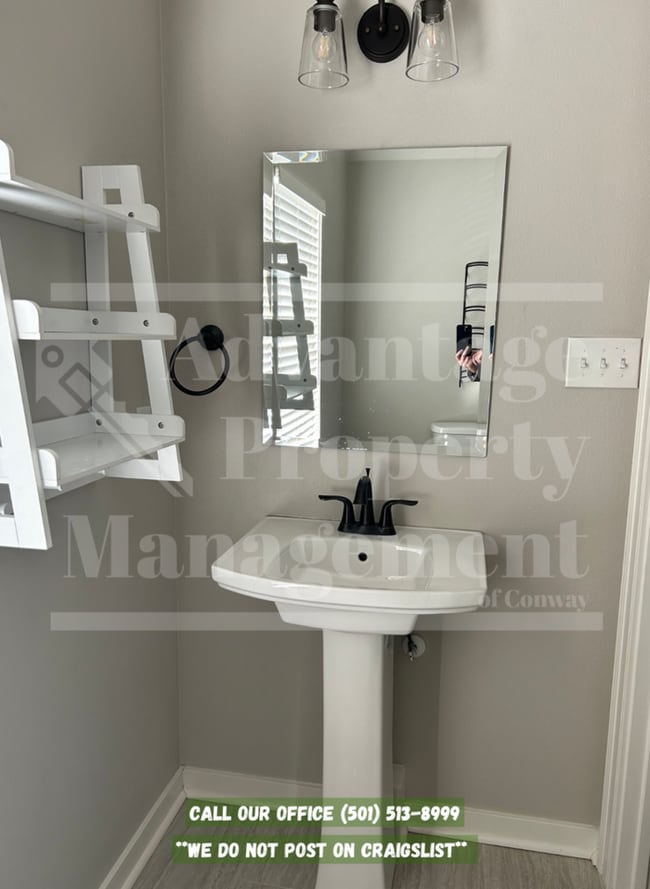 Building Photo - Showings Available!