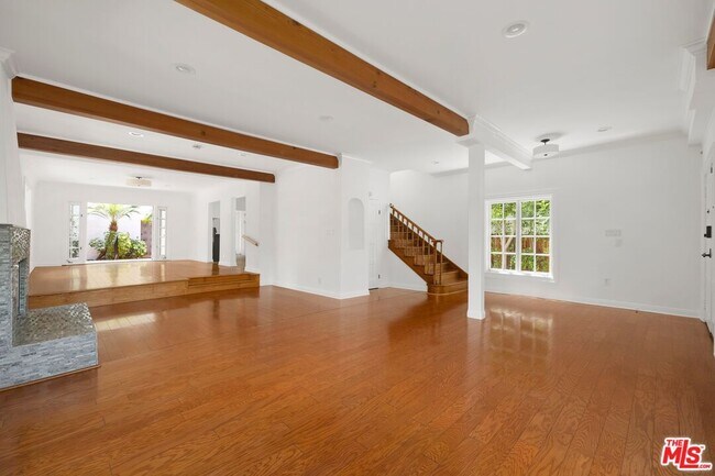 Building Photo - 2980 Haddington Dr