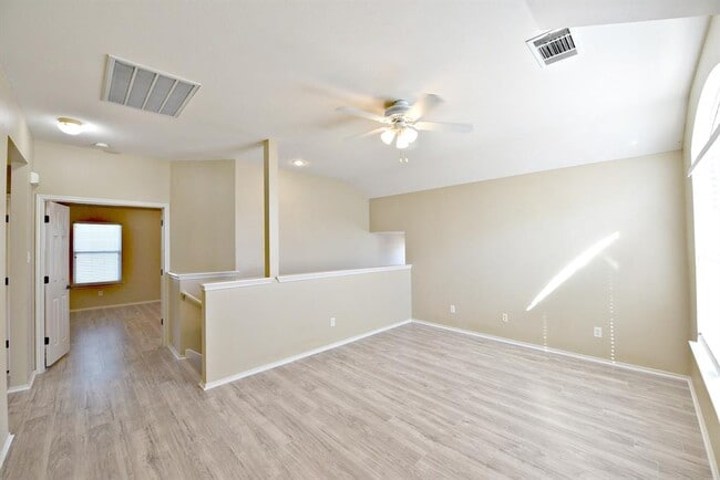 Building Photo - 14412 Ballycastle Trail