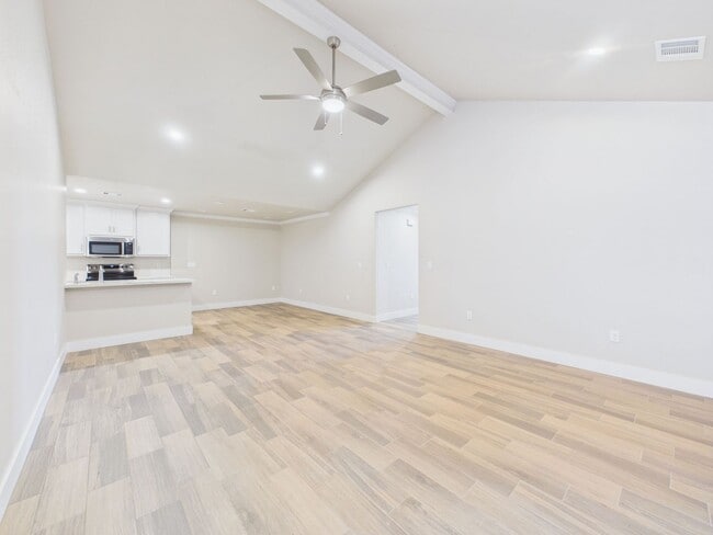 Building Photo - 9770 Elite St