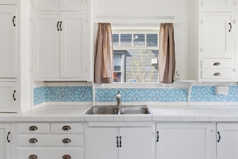 Building Photo - 423 Mill St