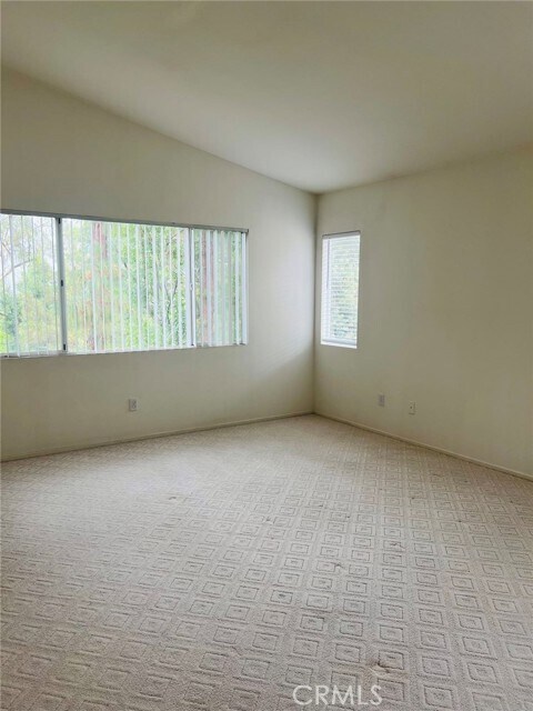 Building Photo - 1907 Palomino Dr