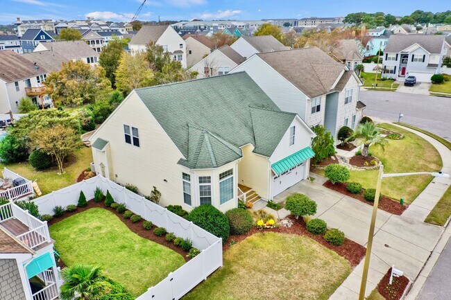 Building Photo - MUST SEE!! 3-Bedroom Home in Bay Breeze Point! Vaulted Ceilings - 1st Floor Primary Bedroom - Att...