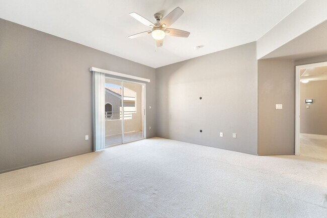 Building Photo - Remodeled 2-Bed, 2-Bath Second-Floor Unit ...