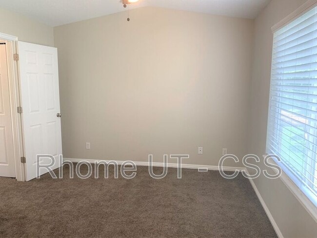 Building Photo - 9639 S Villa Springs Cove