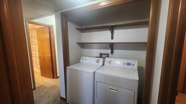 Building Photo - Thompson Apartments