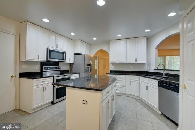 Building Photo - 11621 Sourwood Ln