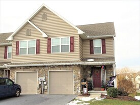 Building Photo - 150 Mount Olive Ln