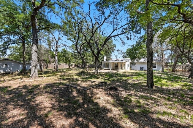 Building Photo - 5702 Teasley Ln