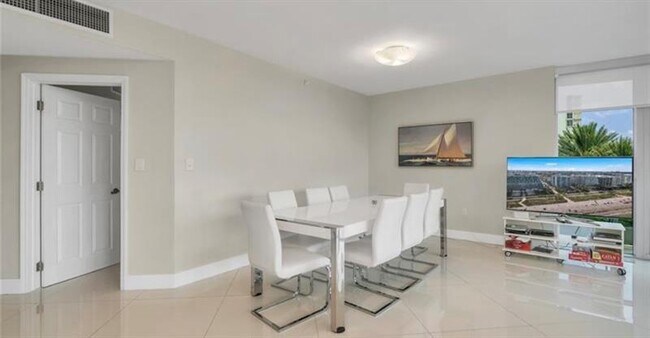 Building Photo - 9401 Collins Ave