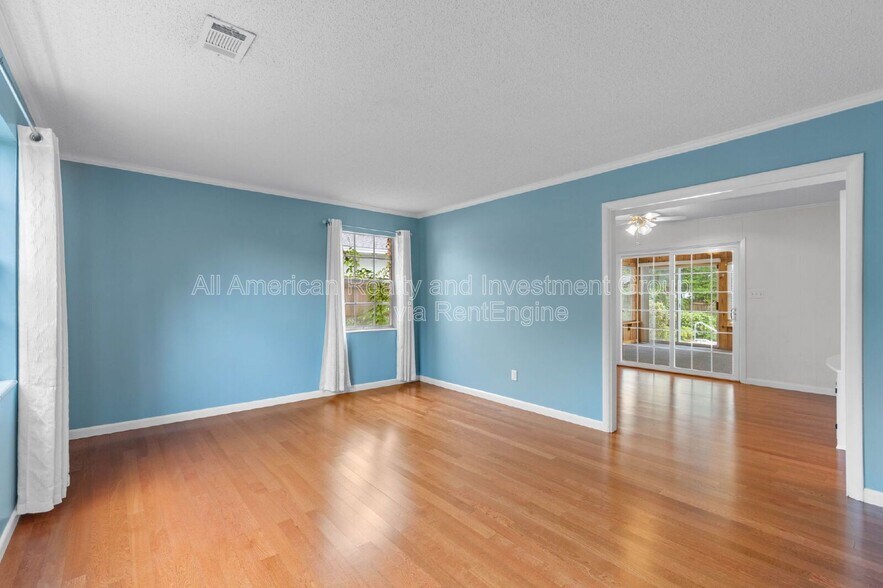 Building Photo - 208 Wright Pkwy NW