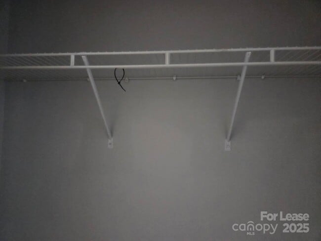 Building Photo - 105 Lynch Cir